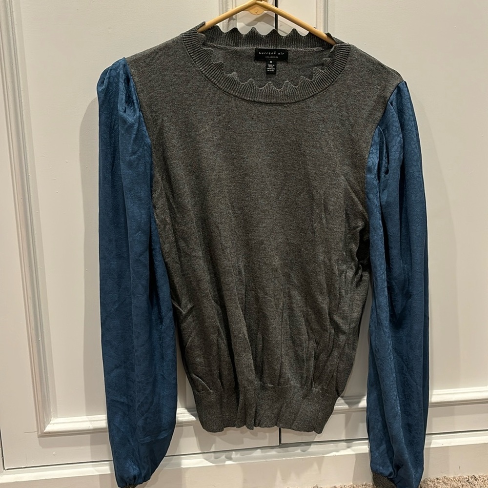 CURRENT AIR. Grey and Blue Blouse. M